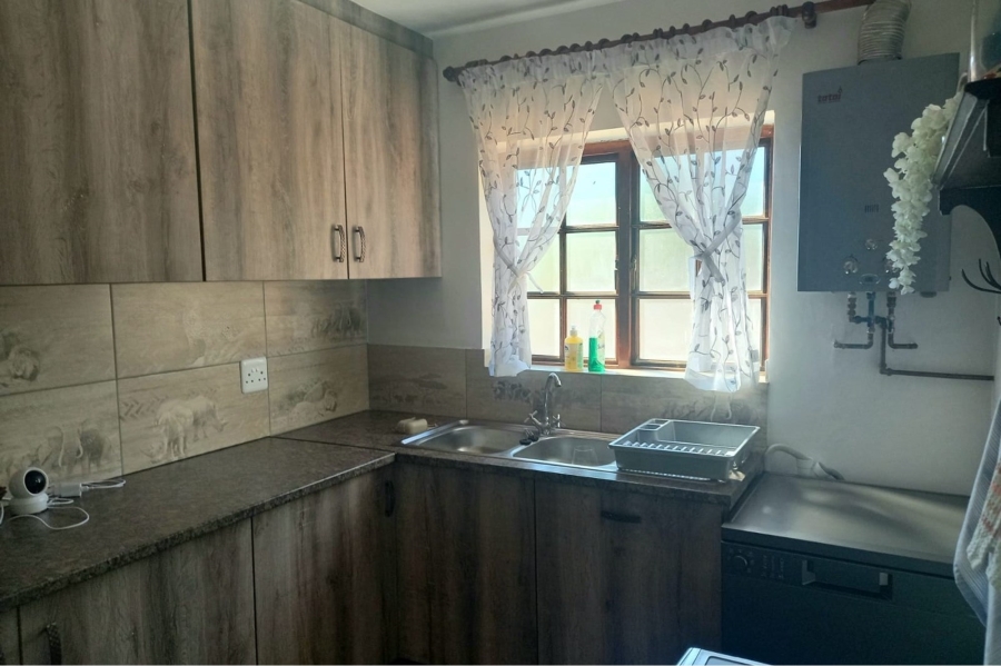 2 Bedroom Property for Sale in Albertinia Western Cape